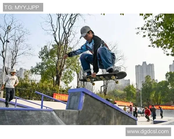 重庆滑板队边路渗透的成功与不足分析及改进建议