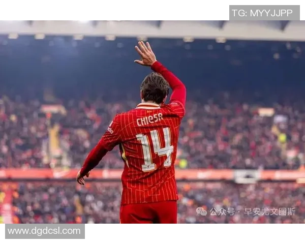 英超激战曼联与本菲卡握手言和神奇扑救成比赛焦点