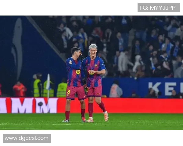 欧冠精彩对决：里昂绝杀巴萨全场沸腾瞬间回顾与分析