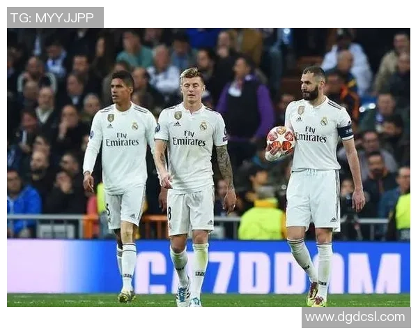 英超历史冷门本菲卡5-0战胜那不勒斯绝杀瞬间点燃全场激情 英超历史冷门本菲卡5-0战胜那不勒斯绝杀瞬间点燃全场激情